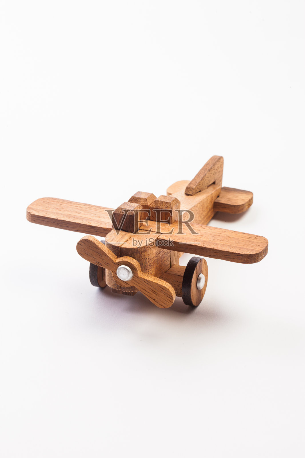 木制玩具飞机孤立在白色照片摄影